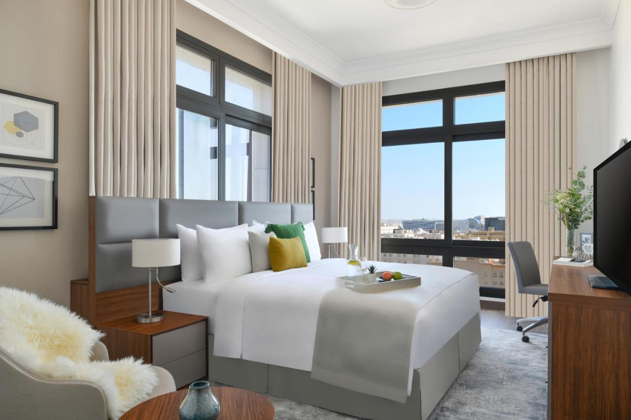 Le Mirage Downtown Apartment Доха Стая снимка