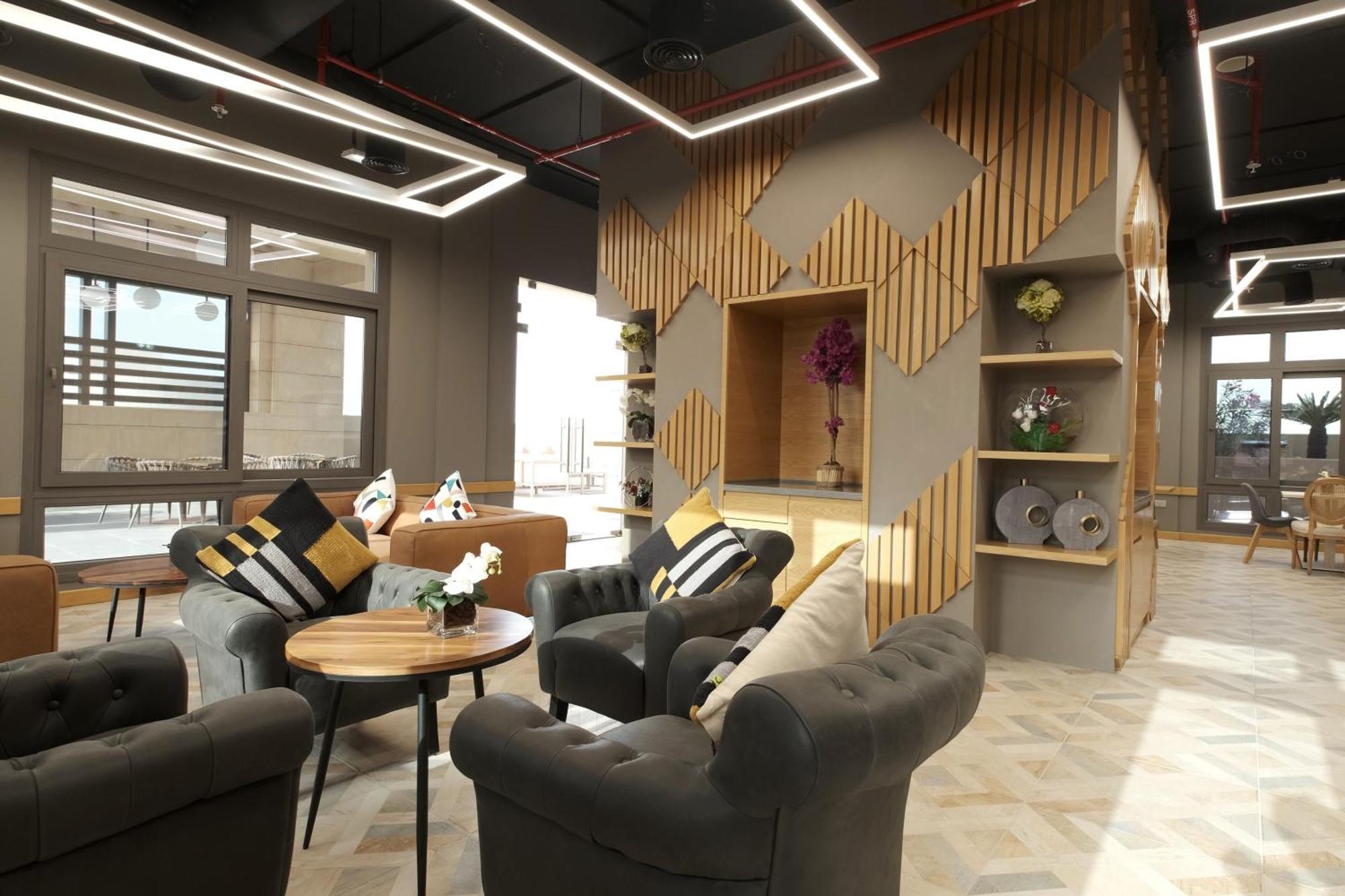 Le Mirage Downtown Apartment Доха Екстериор снимка